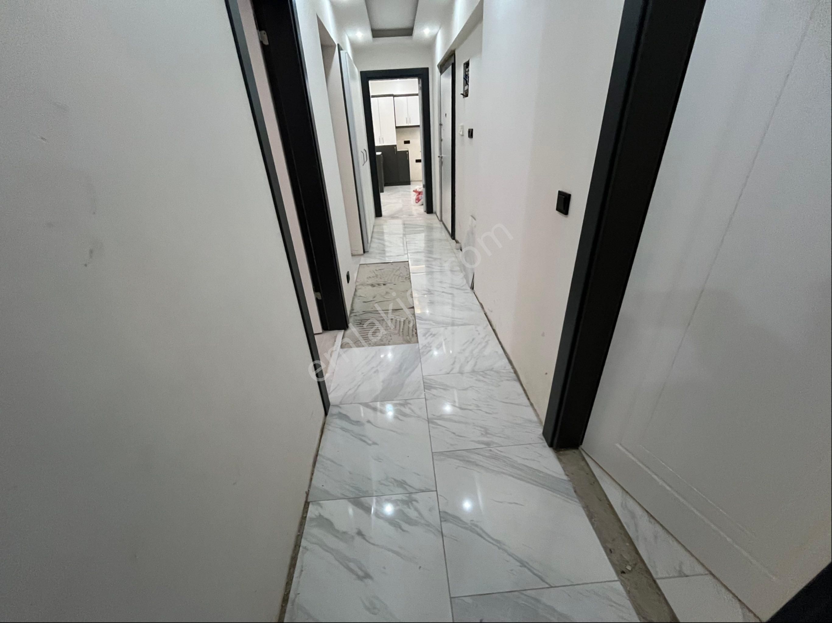 Kuşadası Kadınlar Denizinde İçi Yapılı 3artı 1 Satılık Daire - Görsel 8