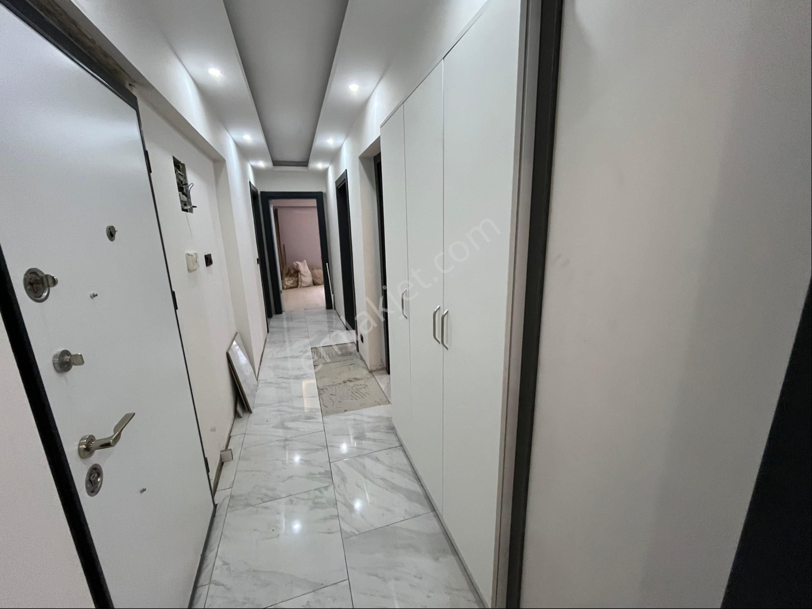 Kuşadası Kadınlar Denizinde İçi Yapılı 3artı 1 Satılık Daire - Görsel 10