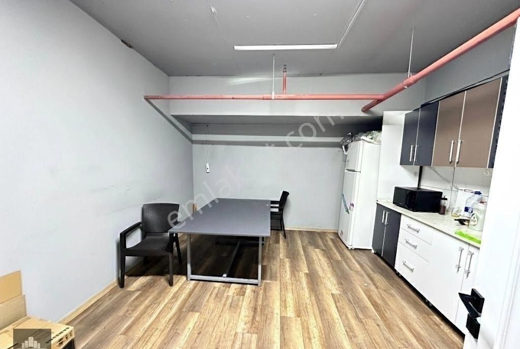 Yıldırımlar S.sitesinde 205 M2 İki Katlı Devren Kiralık Servis - Görsel 6
