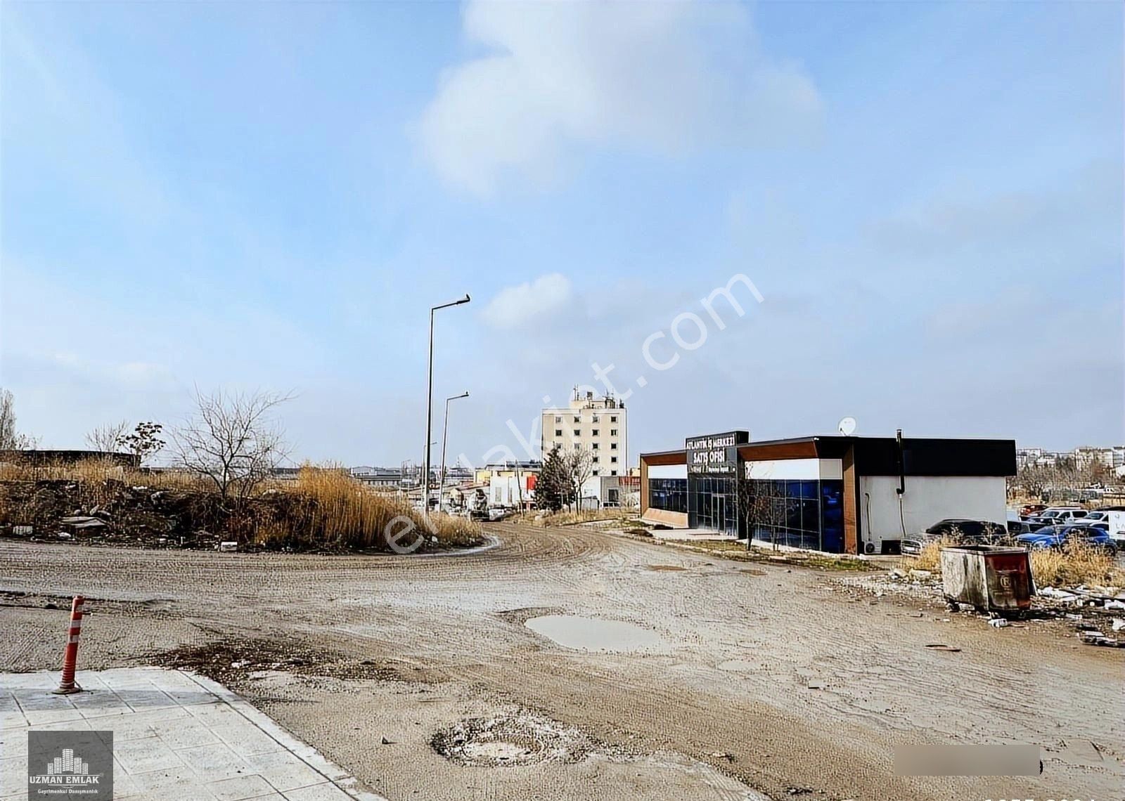 Yıldırımlar S.sitesinde 205 M2 İki Katlı Devren Kiralık Servis - Görsel 8