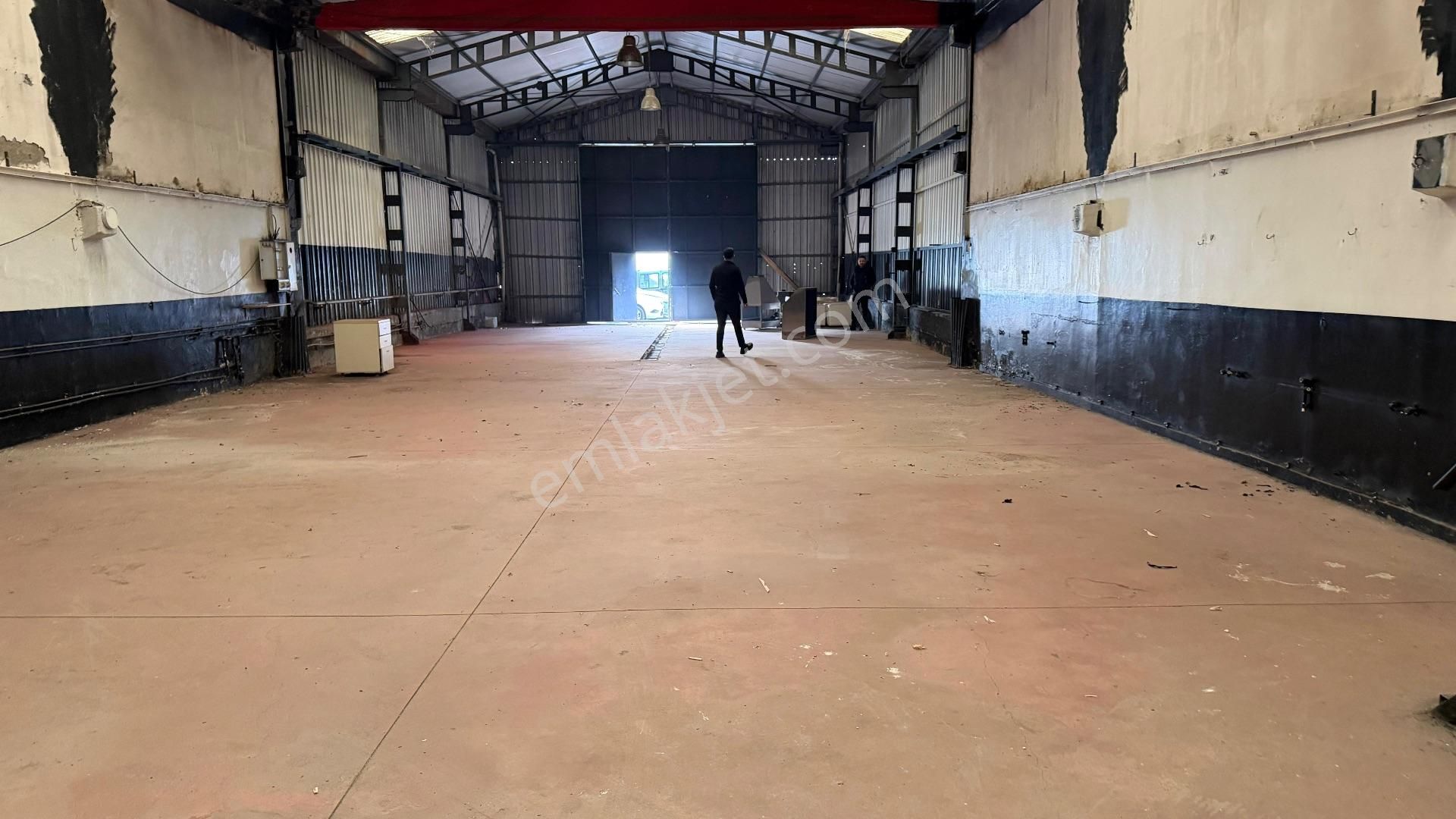 Yenimahalle Ostim Osb'de Kiralık Dükkan - Görsel 9