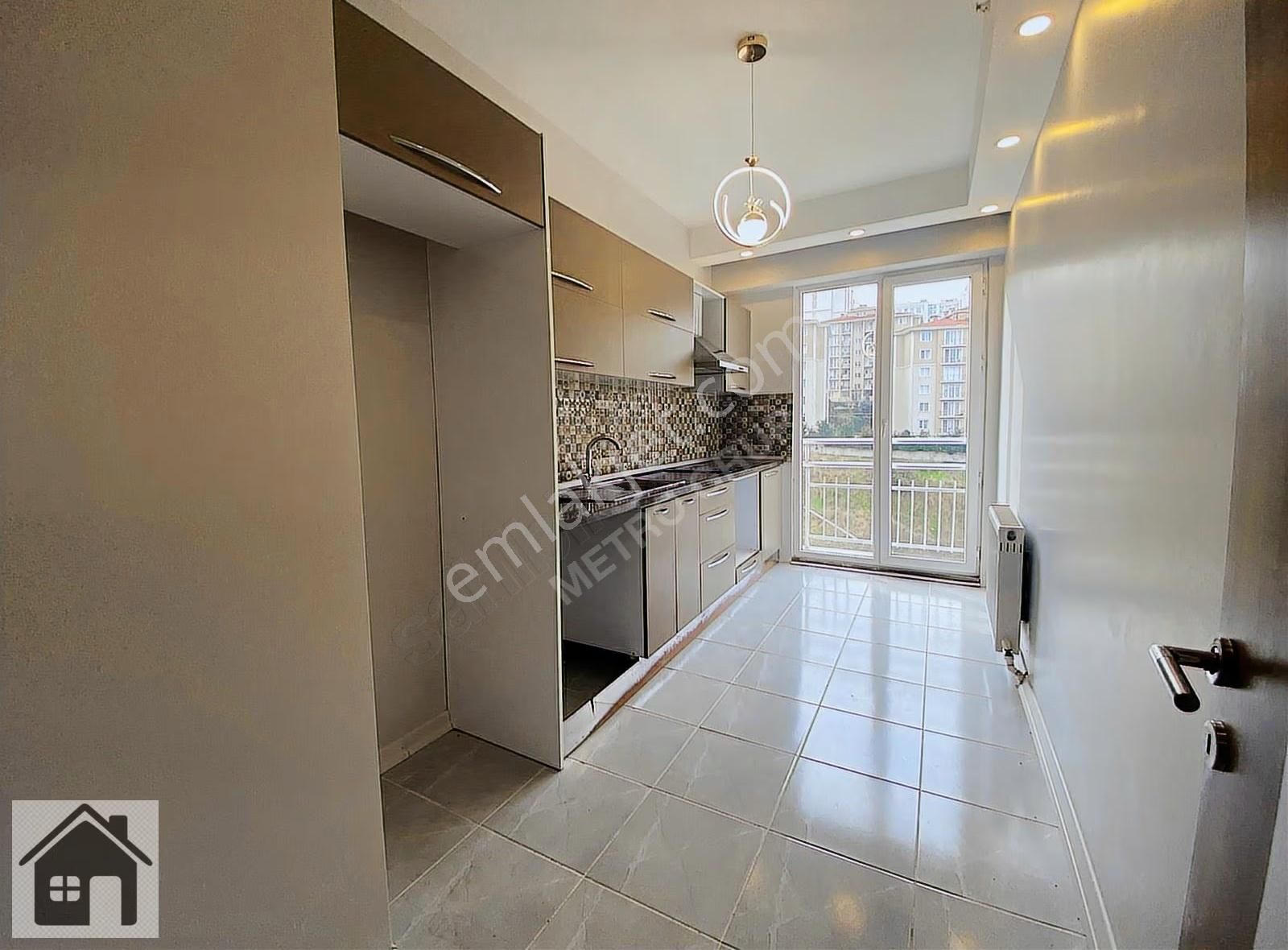 Beylikdüzü Metrobüse Yakın Satılık 2+1 Daire - Görsel 19