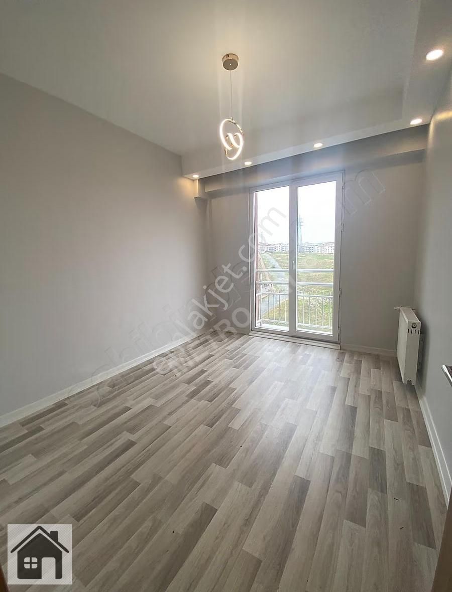 Beylikdüzü Metrobüse Yakın Satılık 2+1 Daire - Görsel 16
