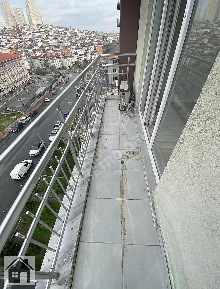 Beylikdüzü Metrobüse Yakın Satılık 2+1 Daire - Görsel 5