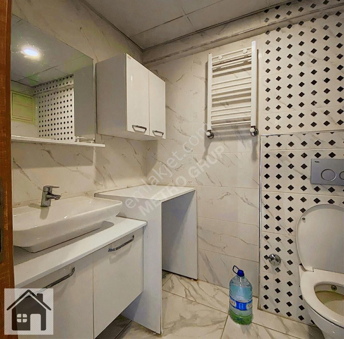 Cumhuriyet Mahallesin'de Harika Satılık 1+1 ( Kacmaz Fırsat ) - Görsel 20