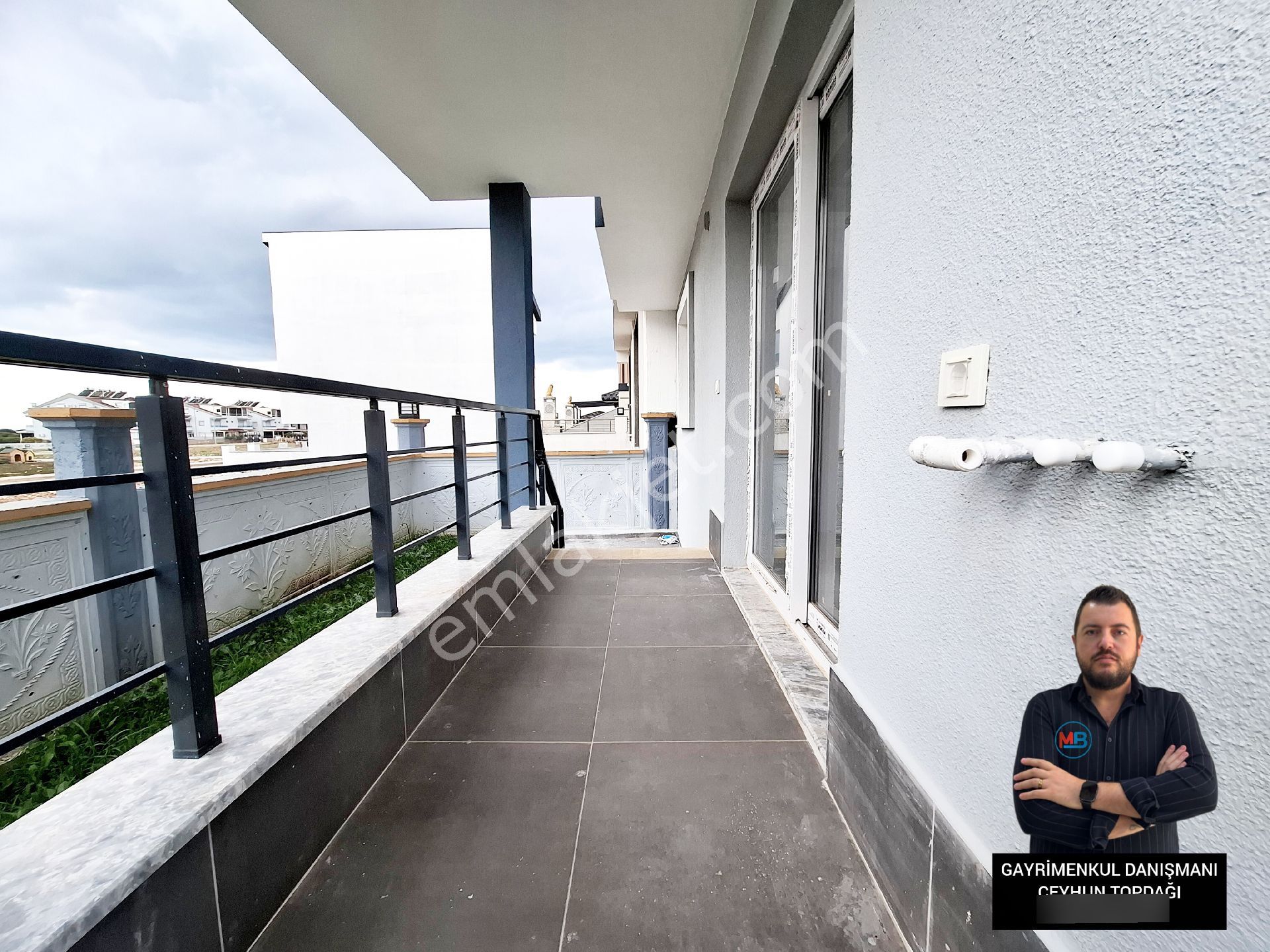 Didim'de Satılık 1+1 Sıfır Denize Yakın Konumda Müstakil Gibi Daire ! - Görsel 3