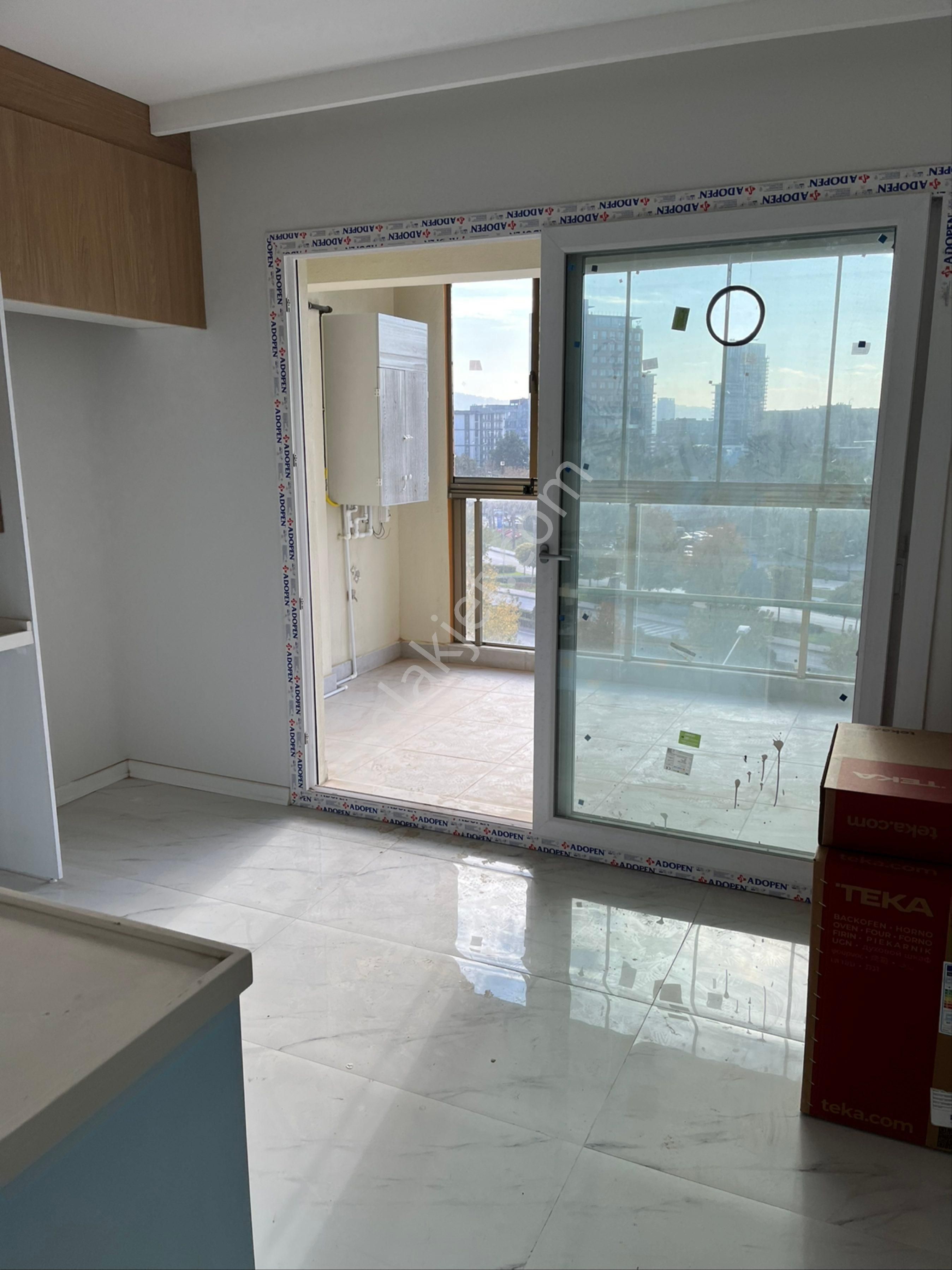 Bayraklı Mansuroğlu Mahalesinde Manzaralı Sıfır 3+1 - Görsel 11