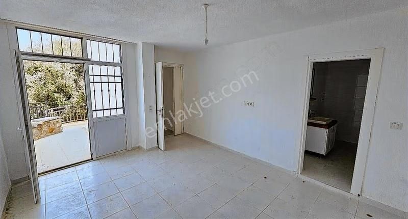 Gümüşlükte Doğa İle İç İçe, Bakımlı Geniş 3+1 Dubleks Villa - Görsel 23