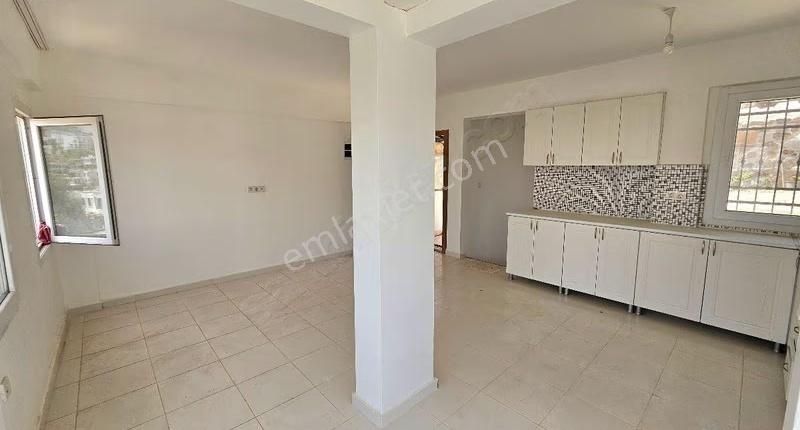 Gümüşlükte Doğa İle İç İçe, Bakımlı Geniş 3+1 Dubleks Villa - Görsel 9