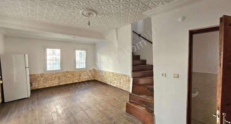 Gümüşlük Merkezde Müstakil Parselli, Bahçeli Ve Aidatsız 3+1 - Görsel 7