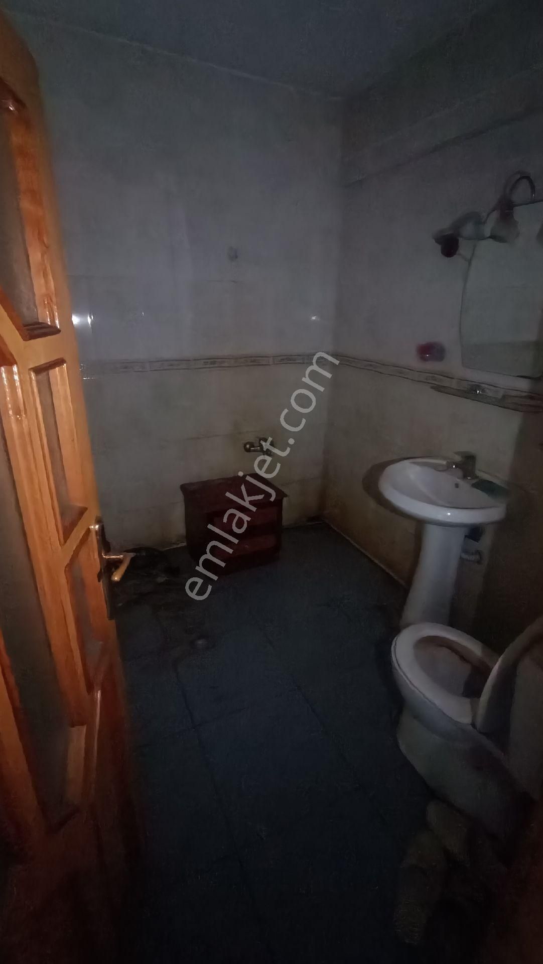 Yıldız Emlak Tan Körfez Tütünçiftlik Ağadere Cd. Üzerinde 2+1 95 M2 Kiralık Ofis - Görsel 6