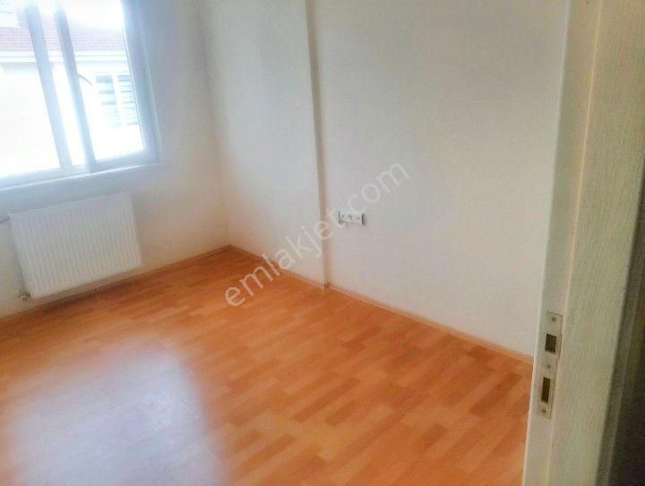 Bahçeli Evler Mahallesi Satılık Kiraciılı 2+1 Daire - Görsel 3