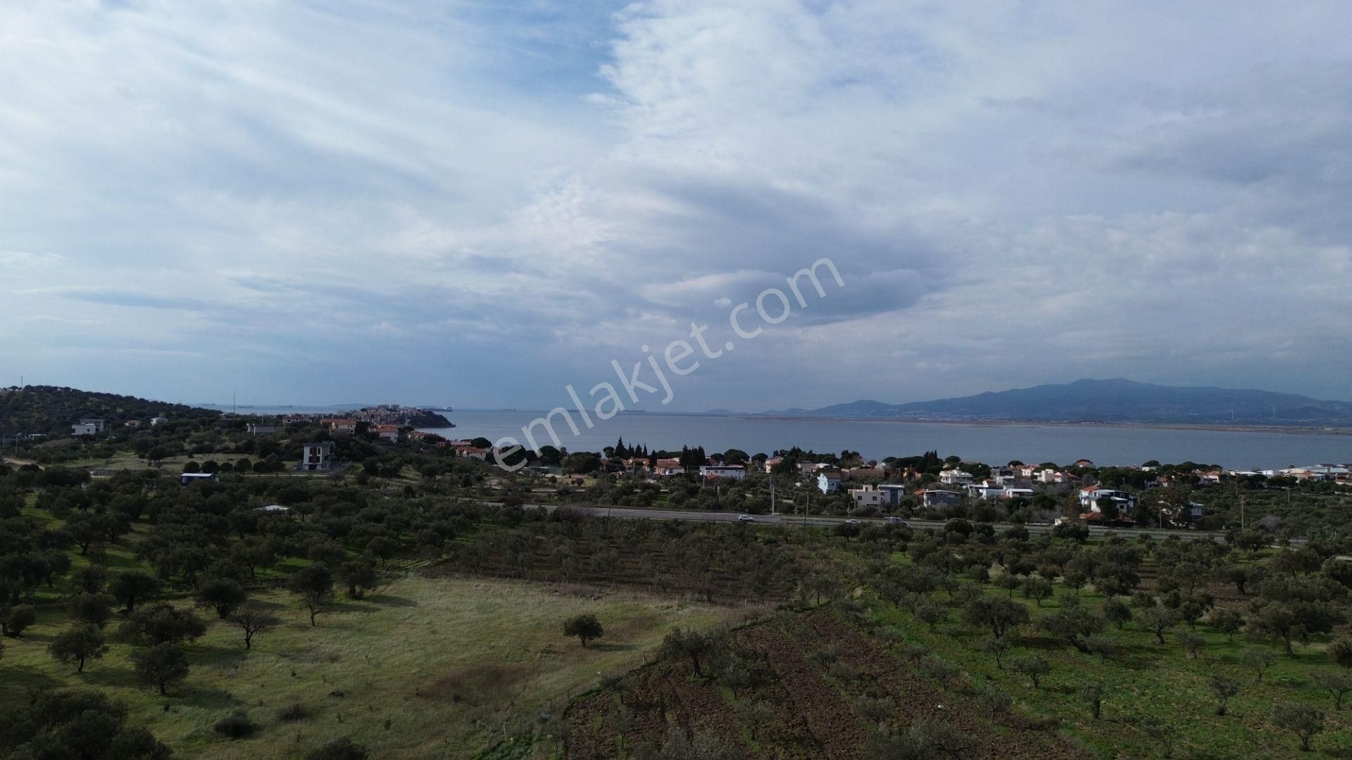 Aşağışakranda 1878m2 Tek Tapu Tel İle Çevrili Bungalov Olan