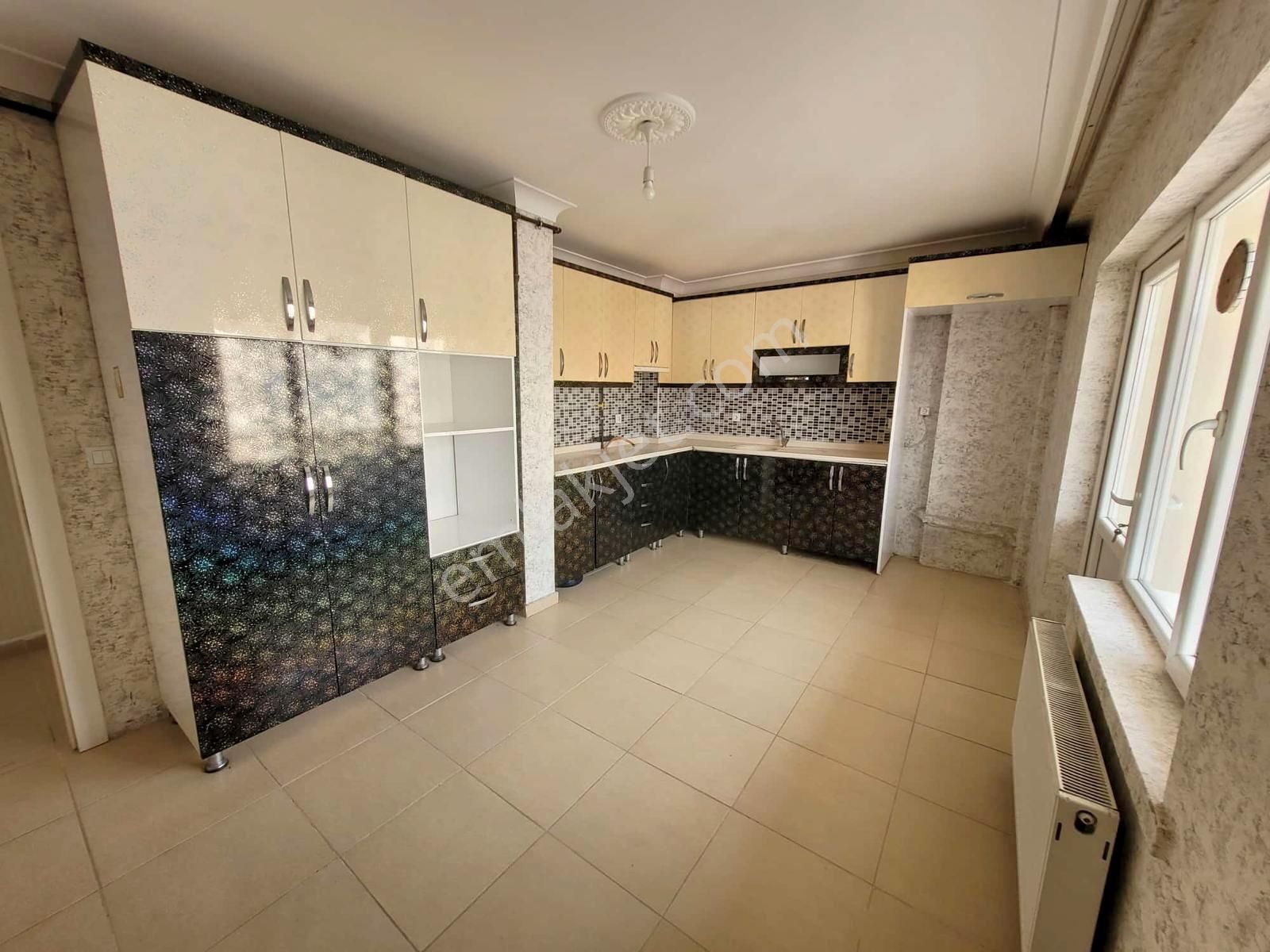 Hemdem Gayrimenkul'den Piyade'de Full Yapılı Ön Cephe Çift Girişli 4+1 Satılık Daire - Görsel 6