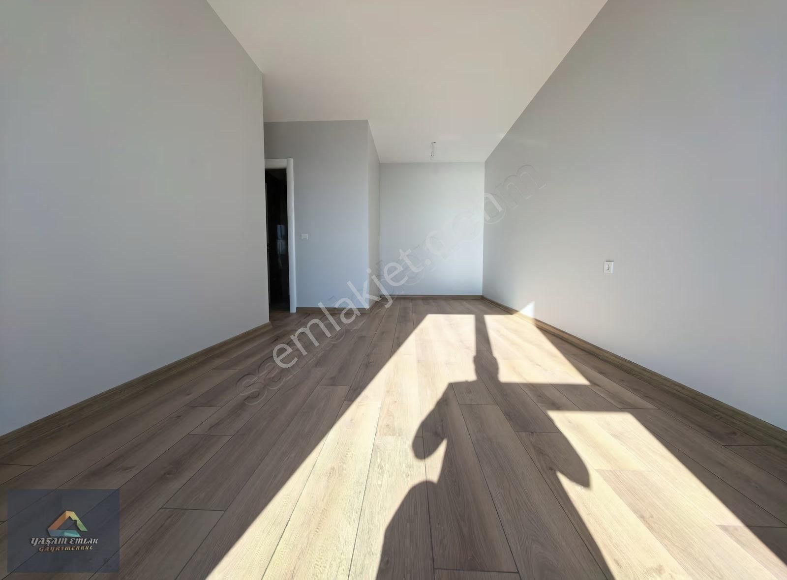 Yaşam'dan Siltaş Panorama'da 3,5+1 Ara Kat Deniz Manzaralı Daire - Görsel 7