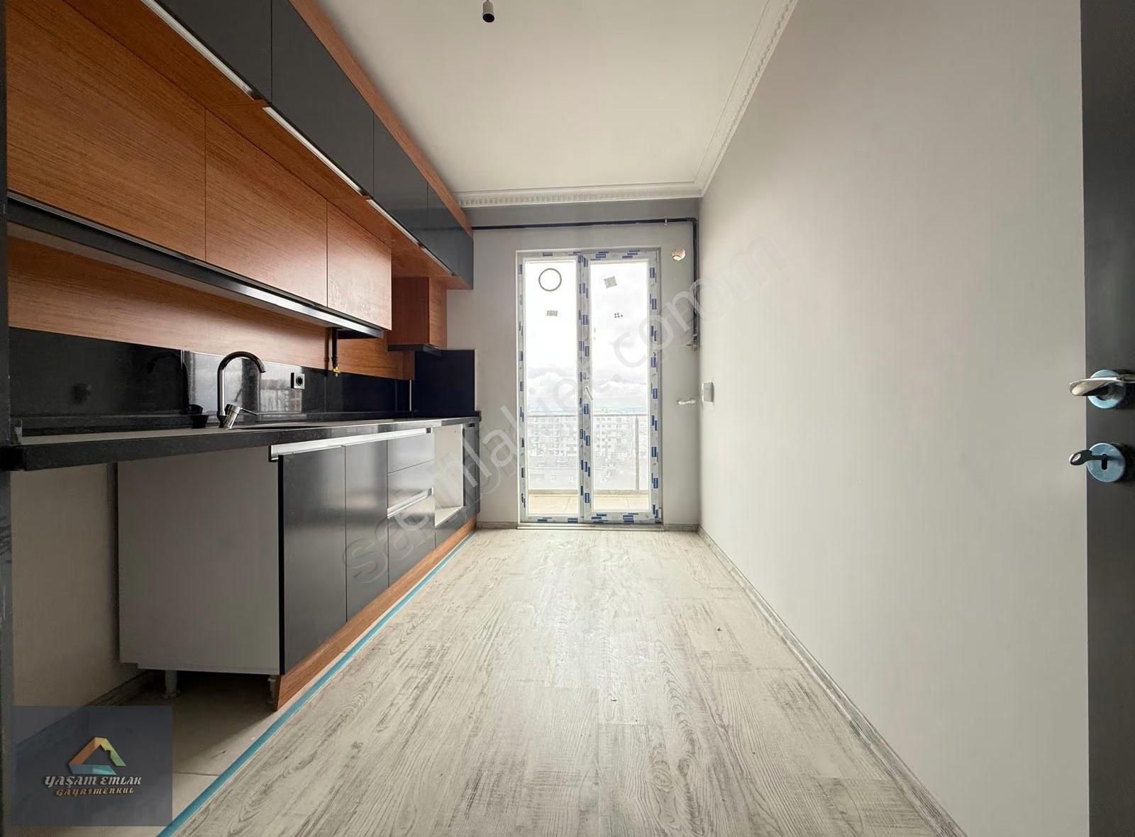 Pendik Sülüntepe De Aydos Şehrazat Sitesinde Kiralık 2+1 Daire - Görsel 7