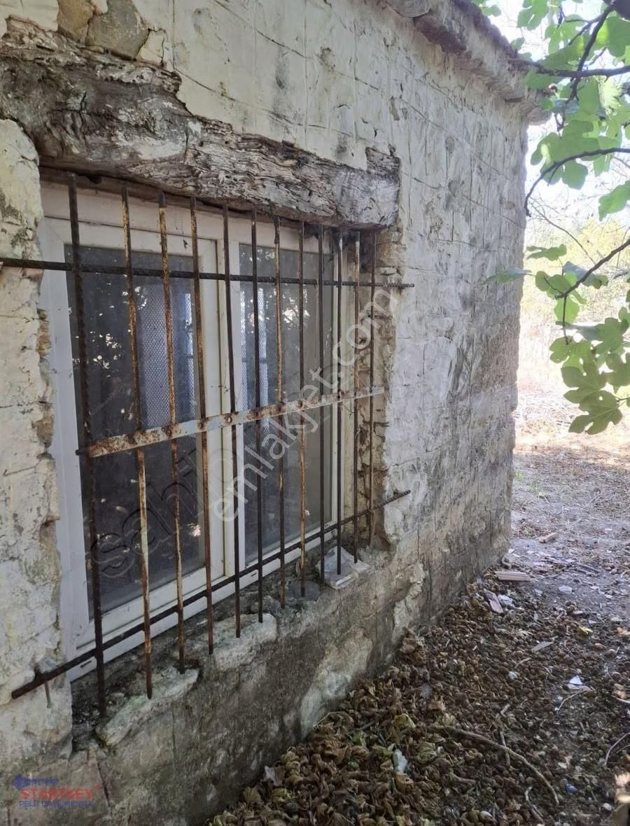 Startkey Pelit Yazı'da Satılık Bahceli Taş Ev - Görsel 3