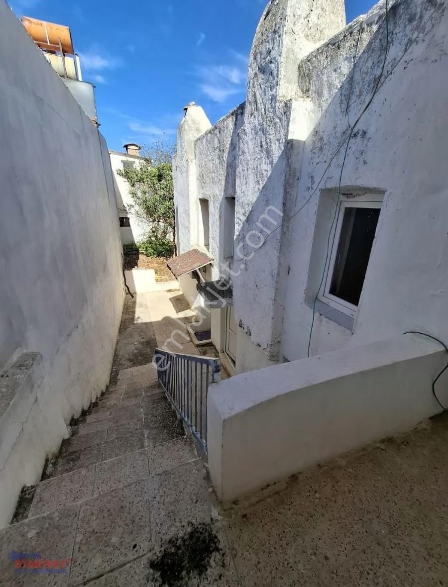 Startkey Pelit Yazı'da Satılık Bahceli Taş Ev - Görsel 5