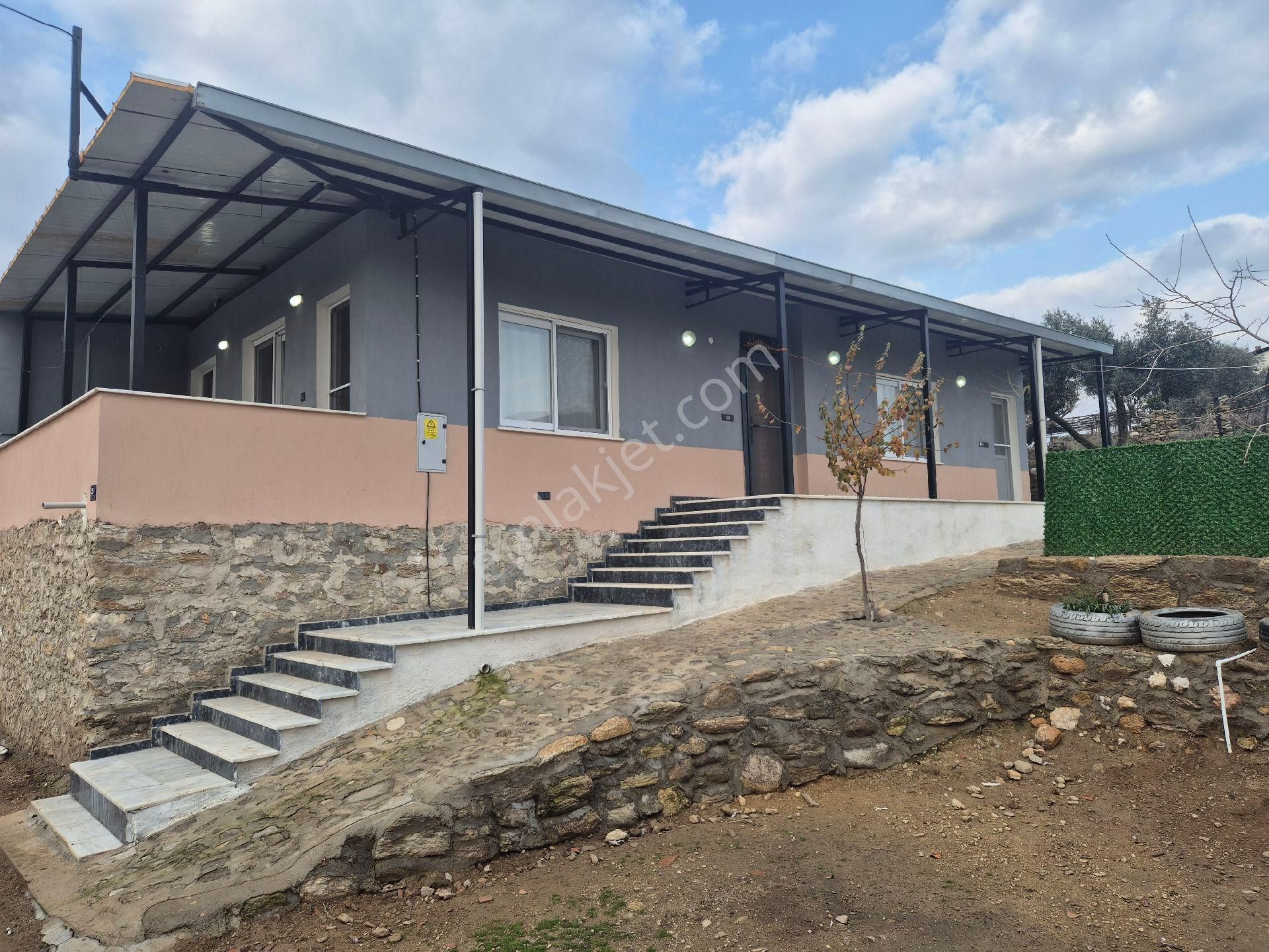 !!!.. 3+1 Müstakil Kiragarantili E.banyolu Klima Depo Kümes Tandır Mükemmel Ev