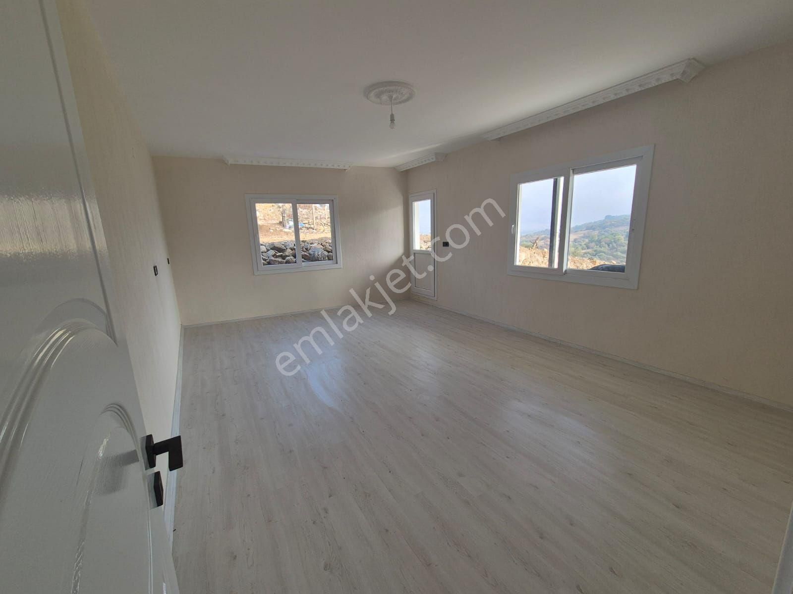 !!!.. 3+1 Müstakil Kiragarantili E.banyolu Klima Depo Kümes Tandır Mükemmel Ev - Görsel 15