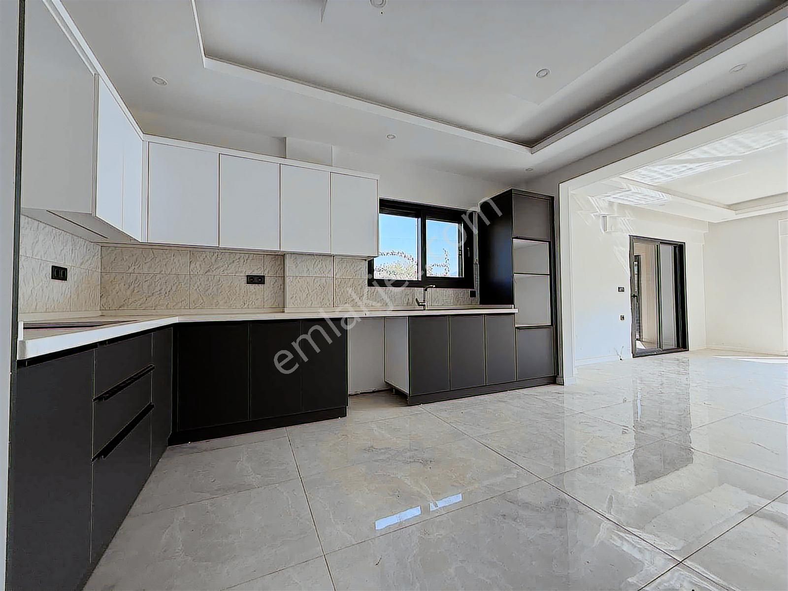 Karagedik Mah'de 5+1 Tam Müstakil Villa - Görsel 22