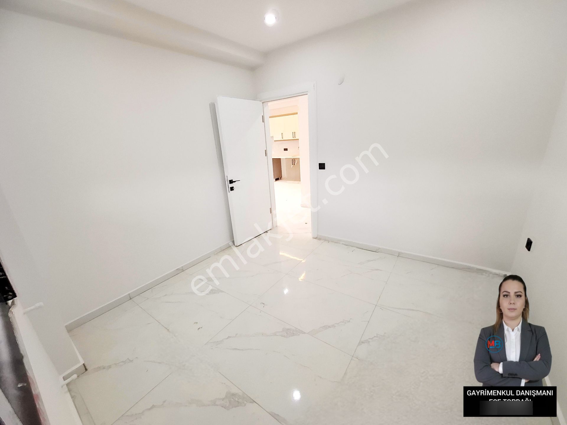 Didim'de Satılık 2+1 Müstakil Gibi Giriş Kat Çarşıya Yakın Daire - Görsel 14