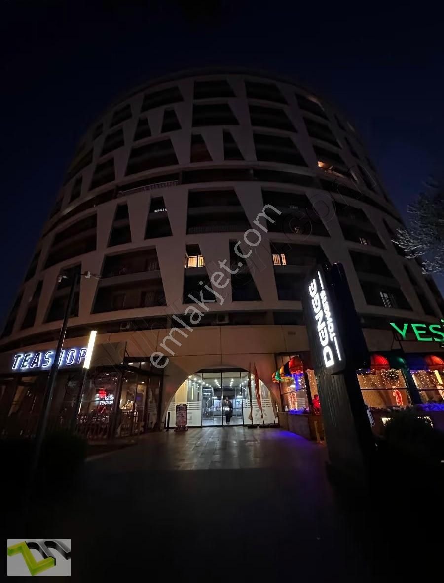 Samandıra Merkez'de Erkek Giyim - Görsel 9