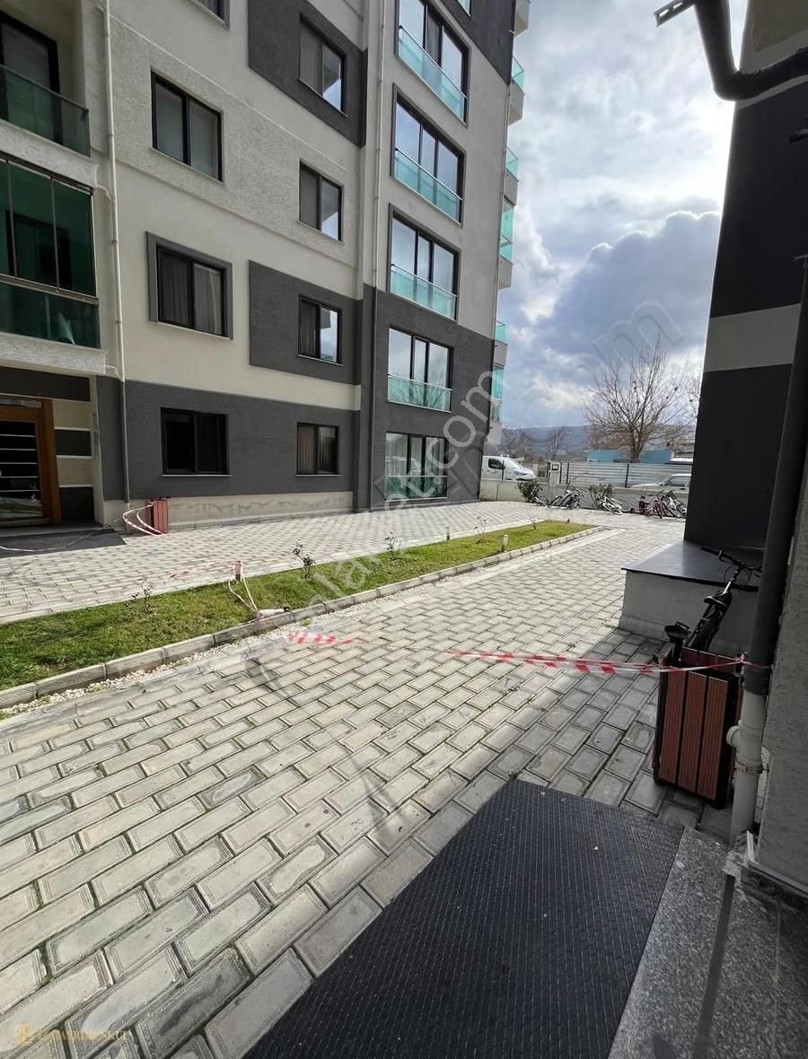 Çanakkale Tekzen Bölgesinde Satılık Ferah 5+1 Daire - Görsel 19