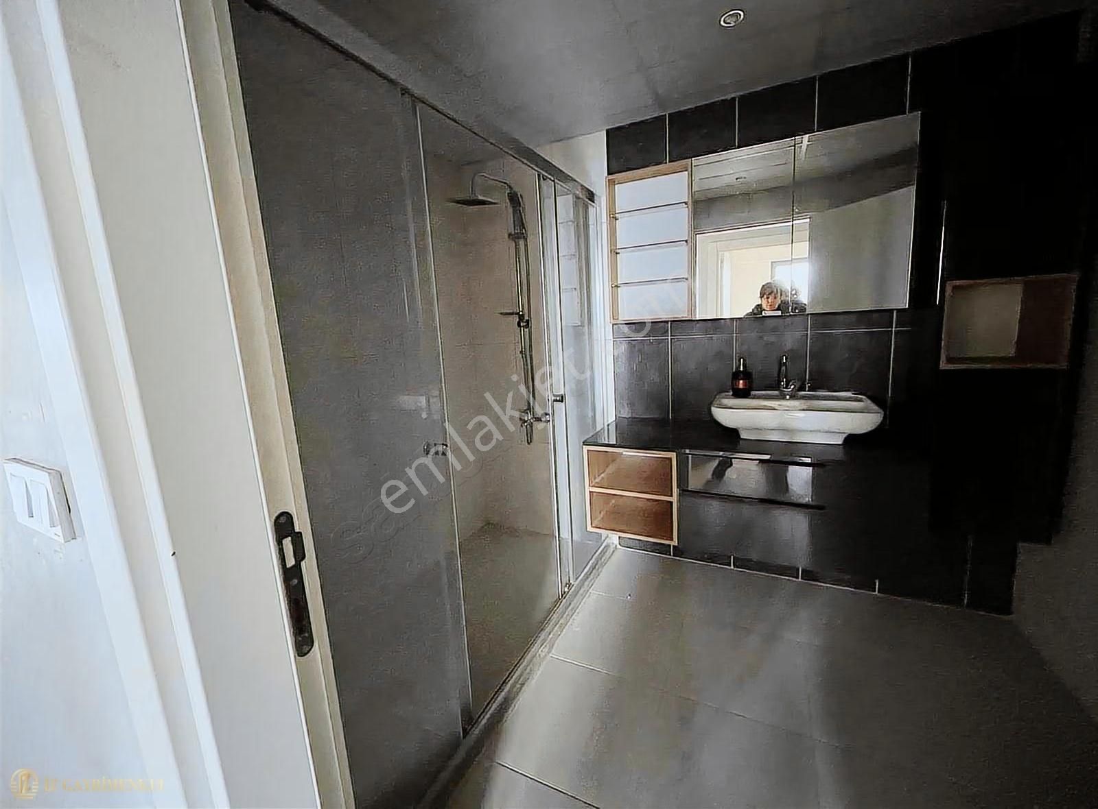 Çanakkale Tekzen Bölgesinde Satılık Ferah 5+1 Daire - Görsel 13