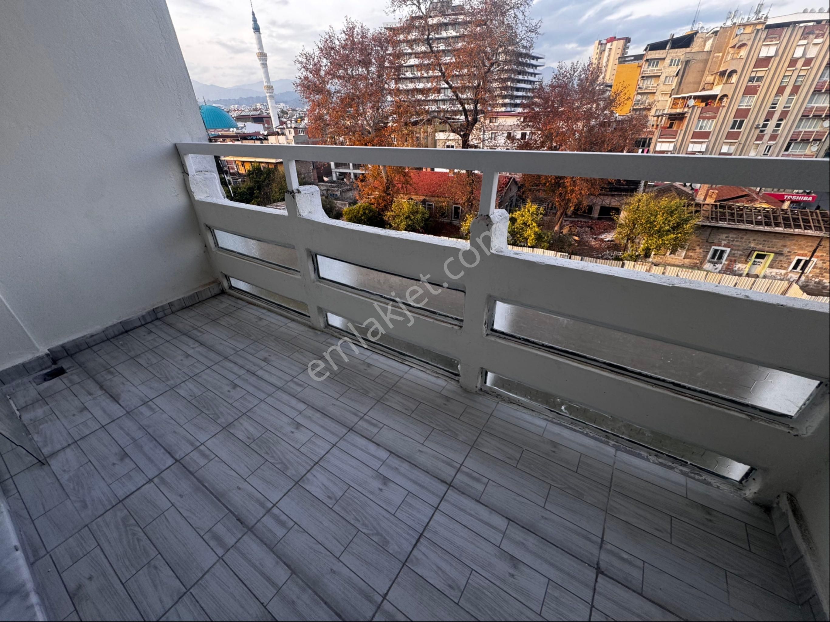 Cadde Üzeri Satılık Doğalgazlı Daire - Görsel 21