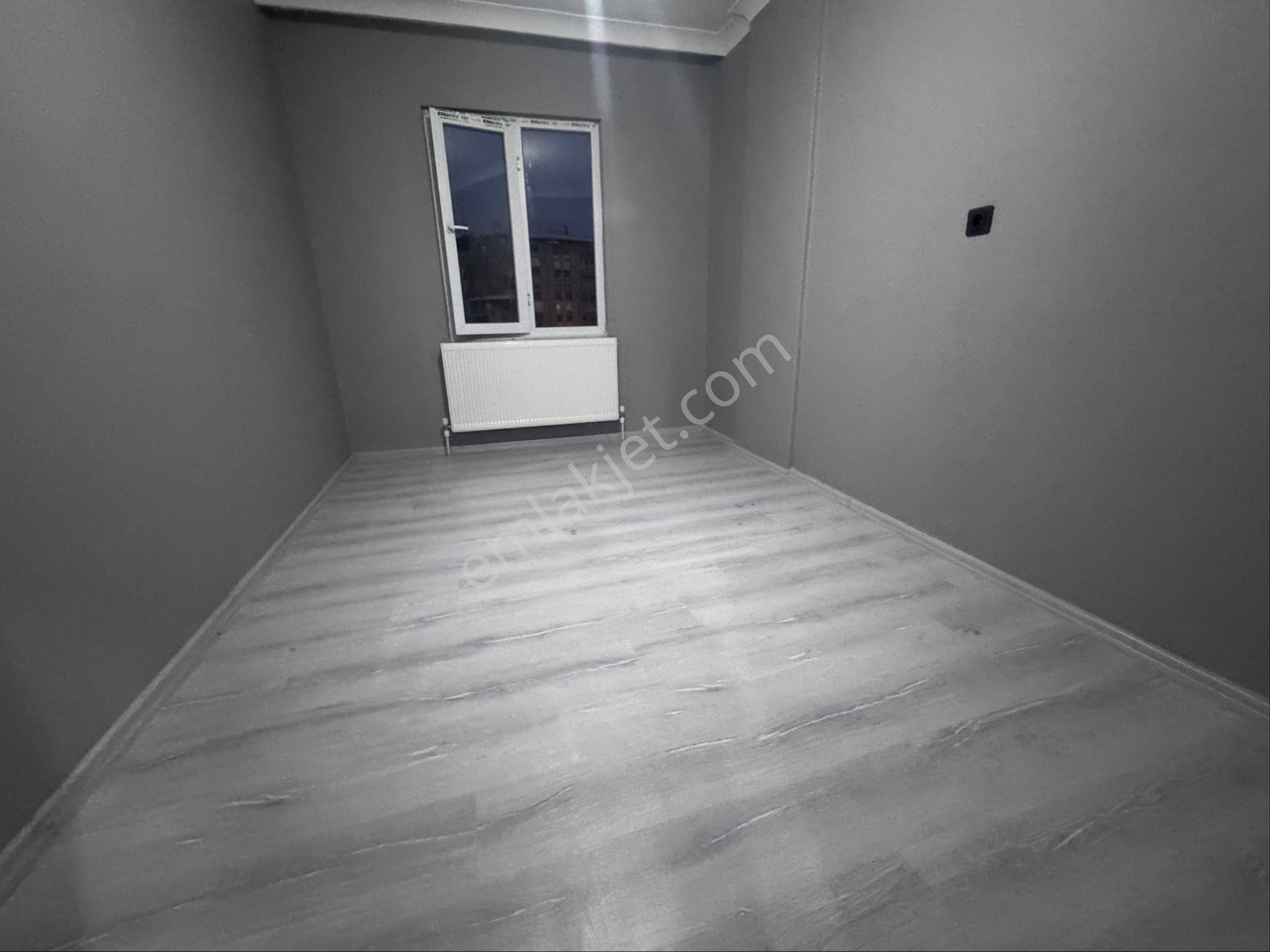 Cadde Üzeri Satılık Doğalgazlı Daire - Görsel 9