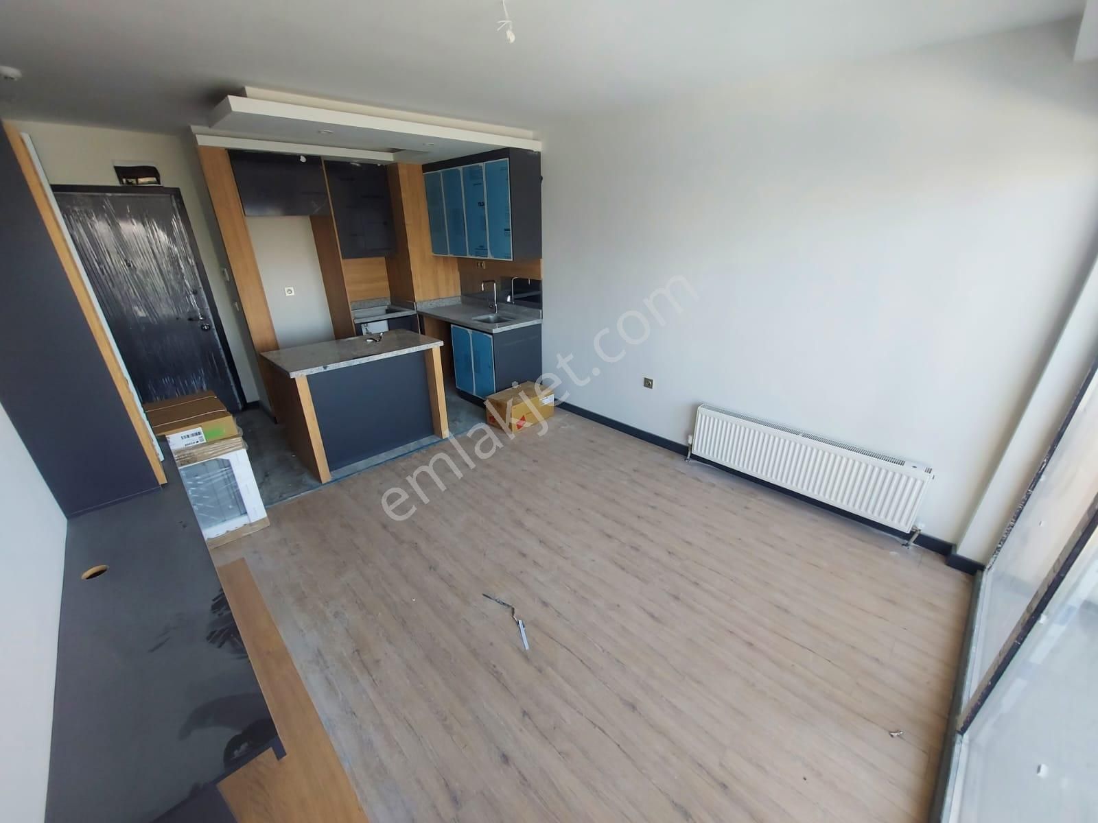 Cumhuriyet Mah.site İçerisi Lüks Yapılı 1+1 Satılık Daire