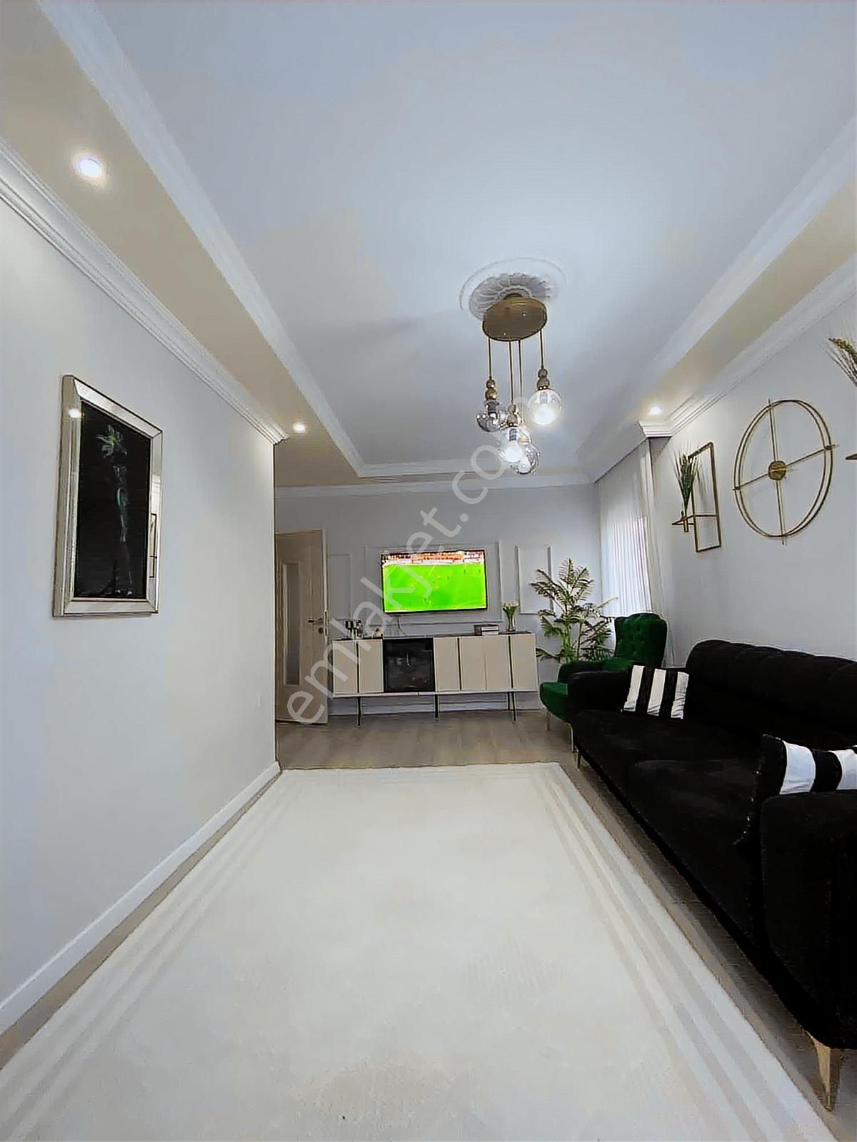 Mehmetoğlu Gayrimenkul Den Havuzlar Mah. Satılık Daire