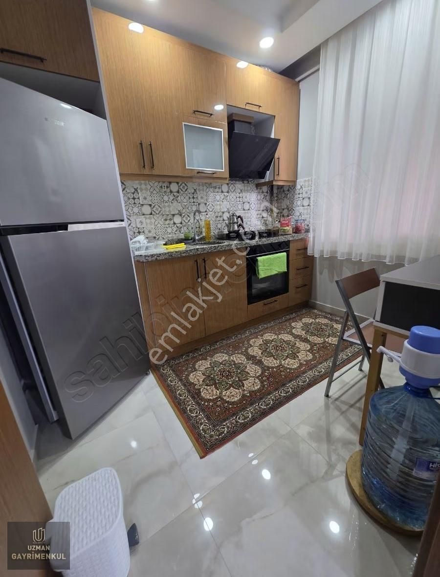 Avcılar Merkezi Konumun 2 Yıllık Bina 1+1ayrı Mutfaklı Daire - Görsel 11