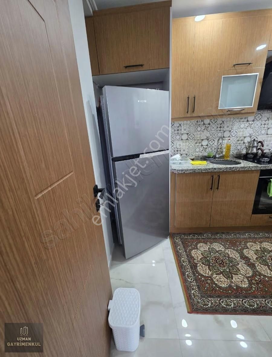 Avcılar Merkezi Konumun 2 Yıllık Bina 1+1ayrı Mutfaklı Daire - Görsel 6