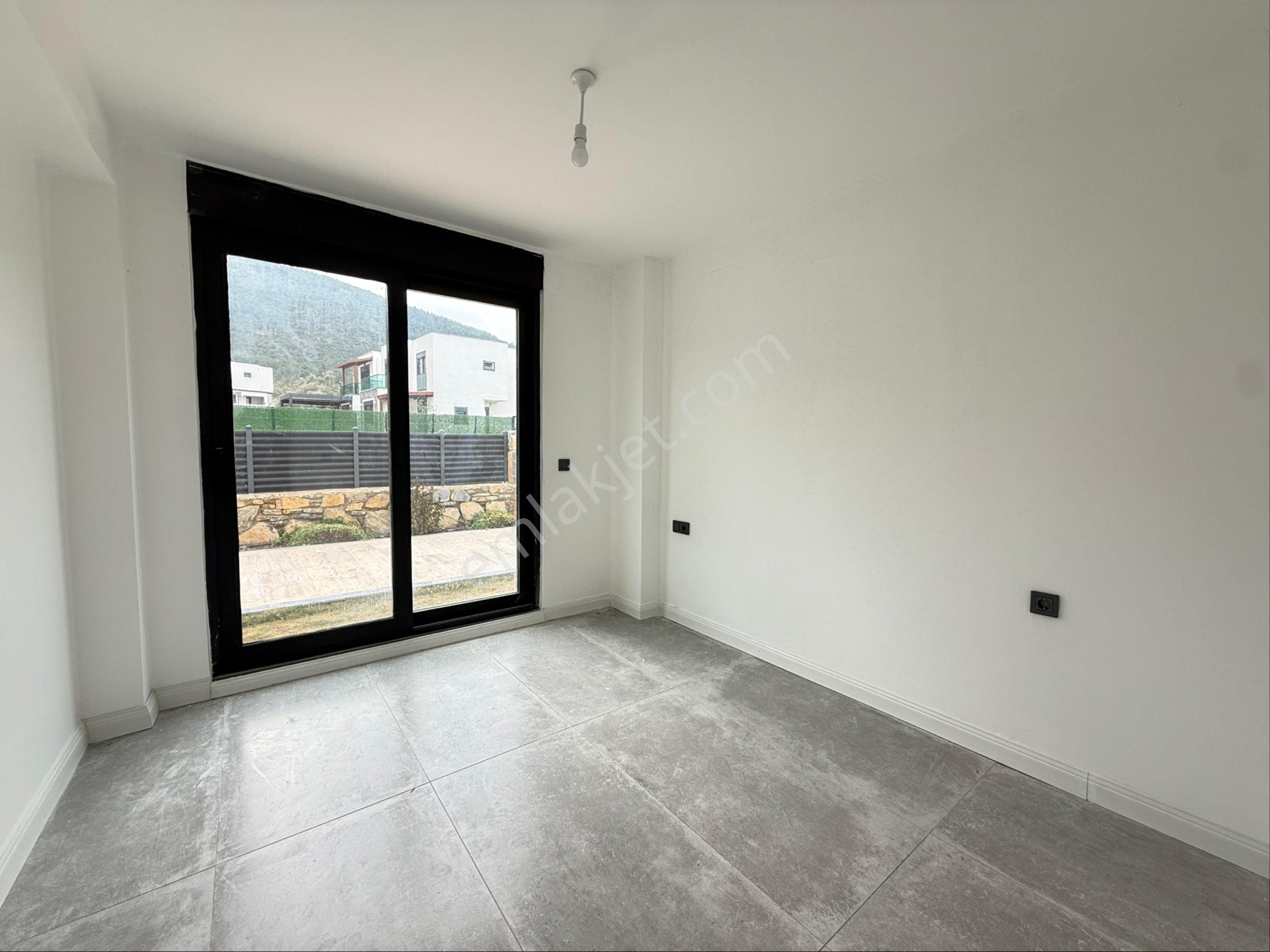Bodrum Etrimde 3+1 Özel Havuzlu Yerden Isıtmalı Villa - Görsel 16