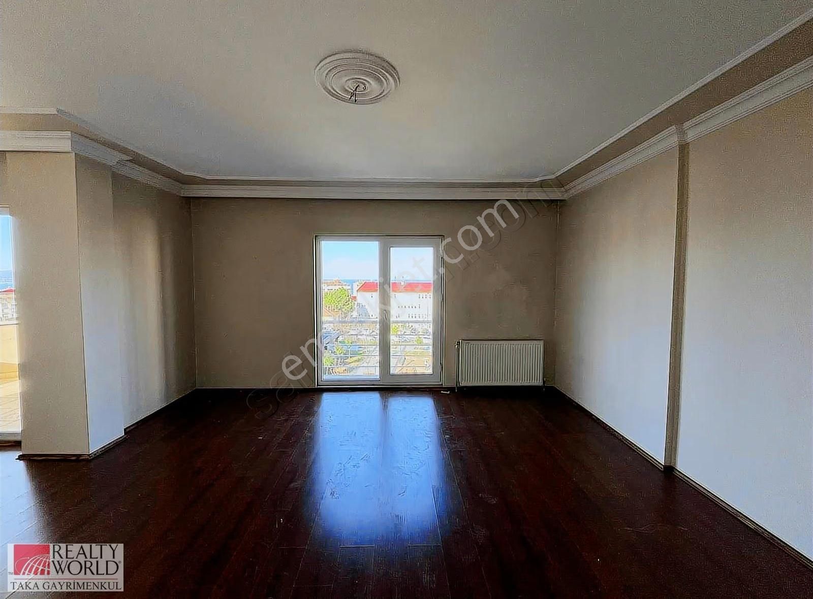 Erdoğdu Mahallesinde Merkezi Konumda Asansörlü Kiralık Geniş 3+1 - Görsel 31