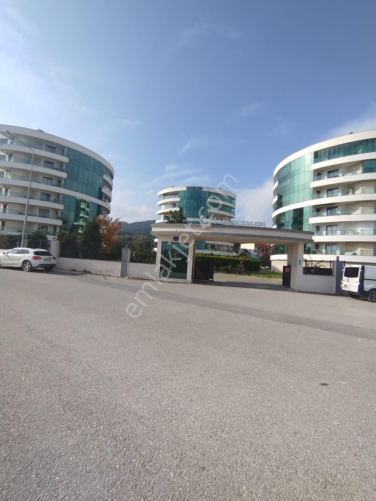 Havuzlu Güvenlikli Lüx Site İçerisinde Kiralık 3+1 Arakat Kiralık Daire - Görsel 2