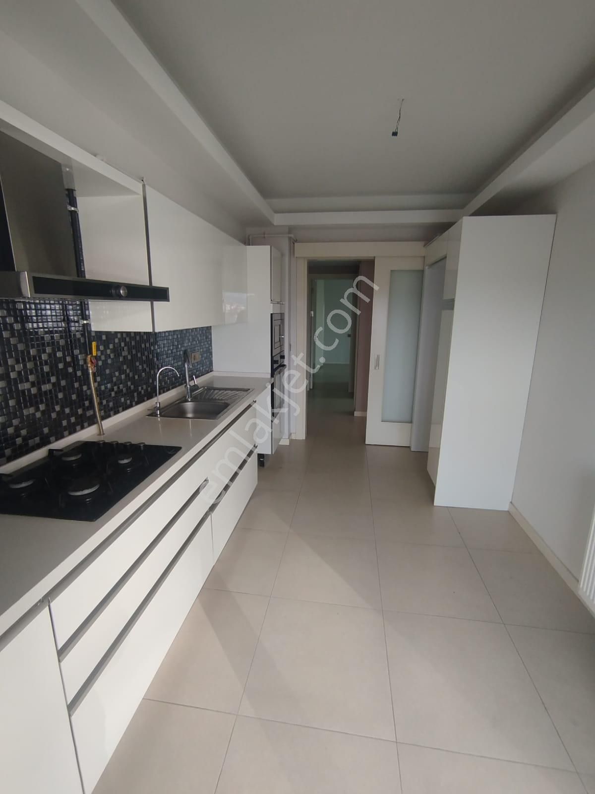 Havuzlu Güvenlikli Lüx Site İçerisinde Kiralık 3+1 Arakat Kiralık Daire - Görsel 17