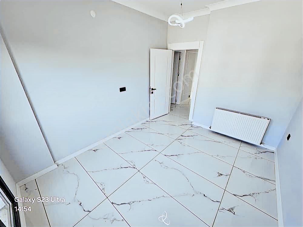 Eu Gayrimenkulden Girişinde Oda Denize Yakın 4+1 Villa - Görsel 29