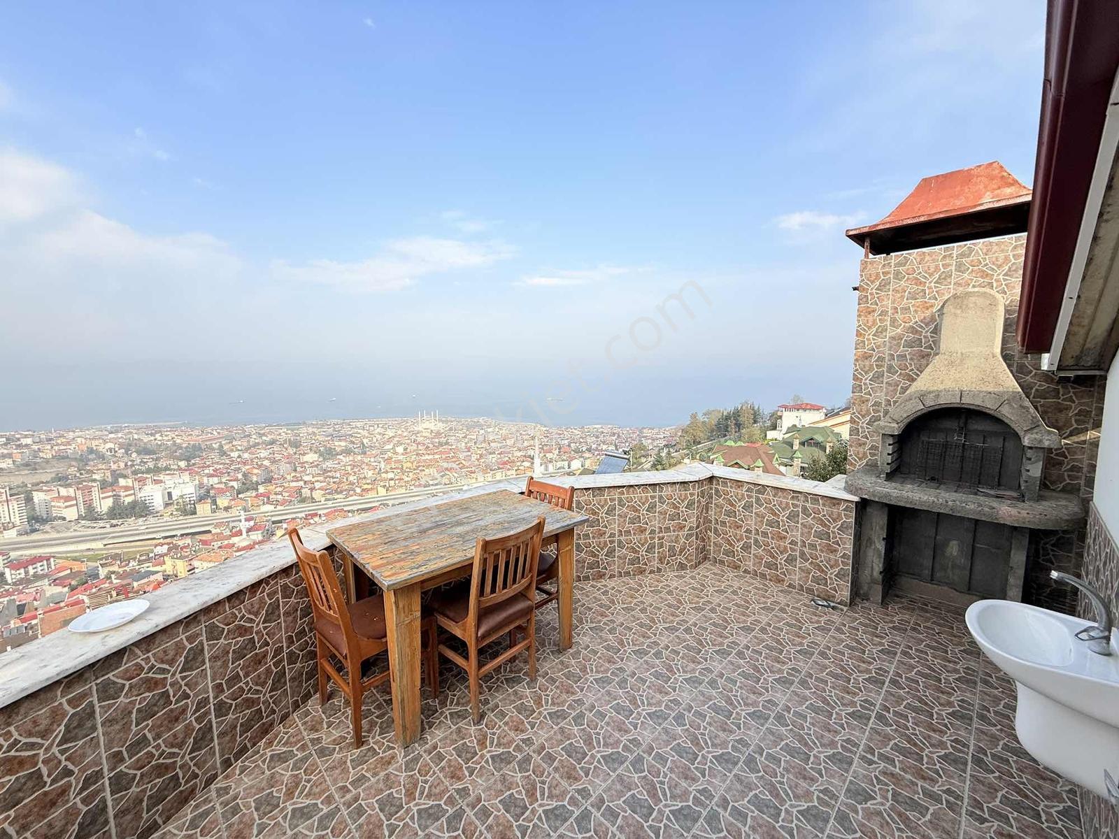Trabzonda Manzaralı Villa - Görsel 13