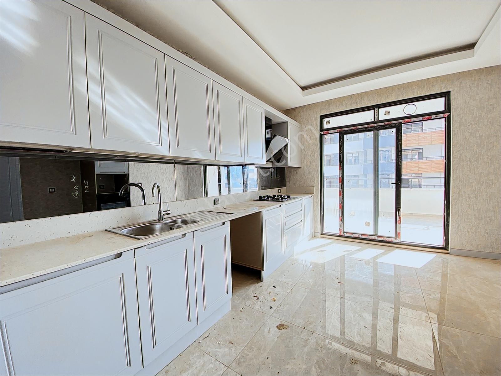 Ayalp Gayrimenkul'den Bölgenin En Geniş 3,5+1 Dairesi İlanda - Görsel 10