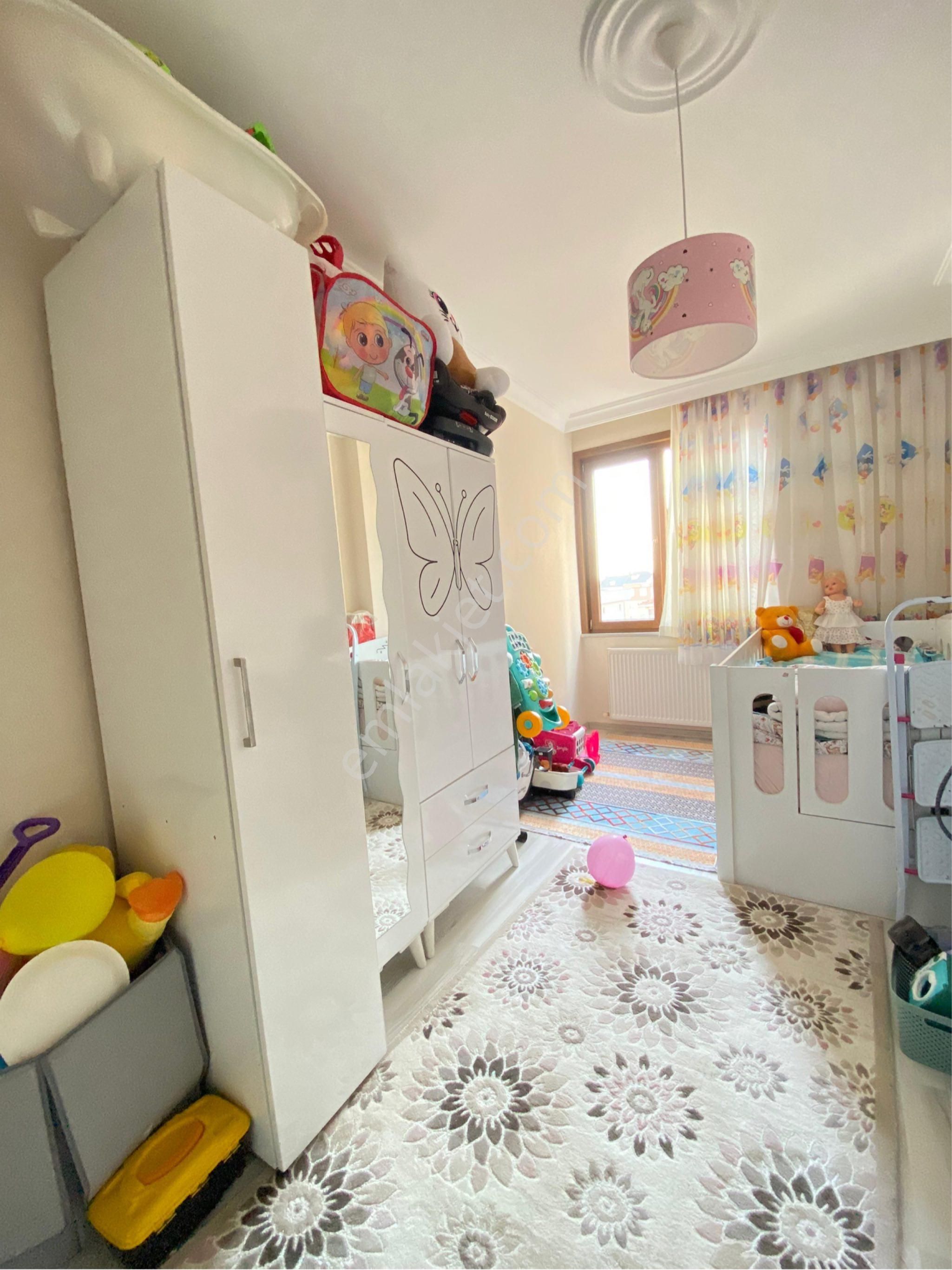 Atabey'den Satılık 2+1 90 M2 Geniş Ara Kat Daire Mevlana Mahallesi - Görsel 14