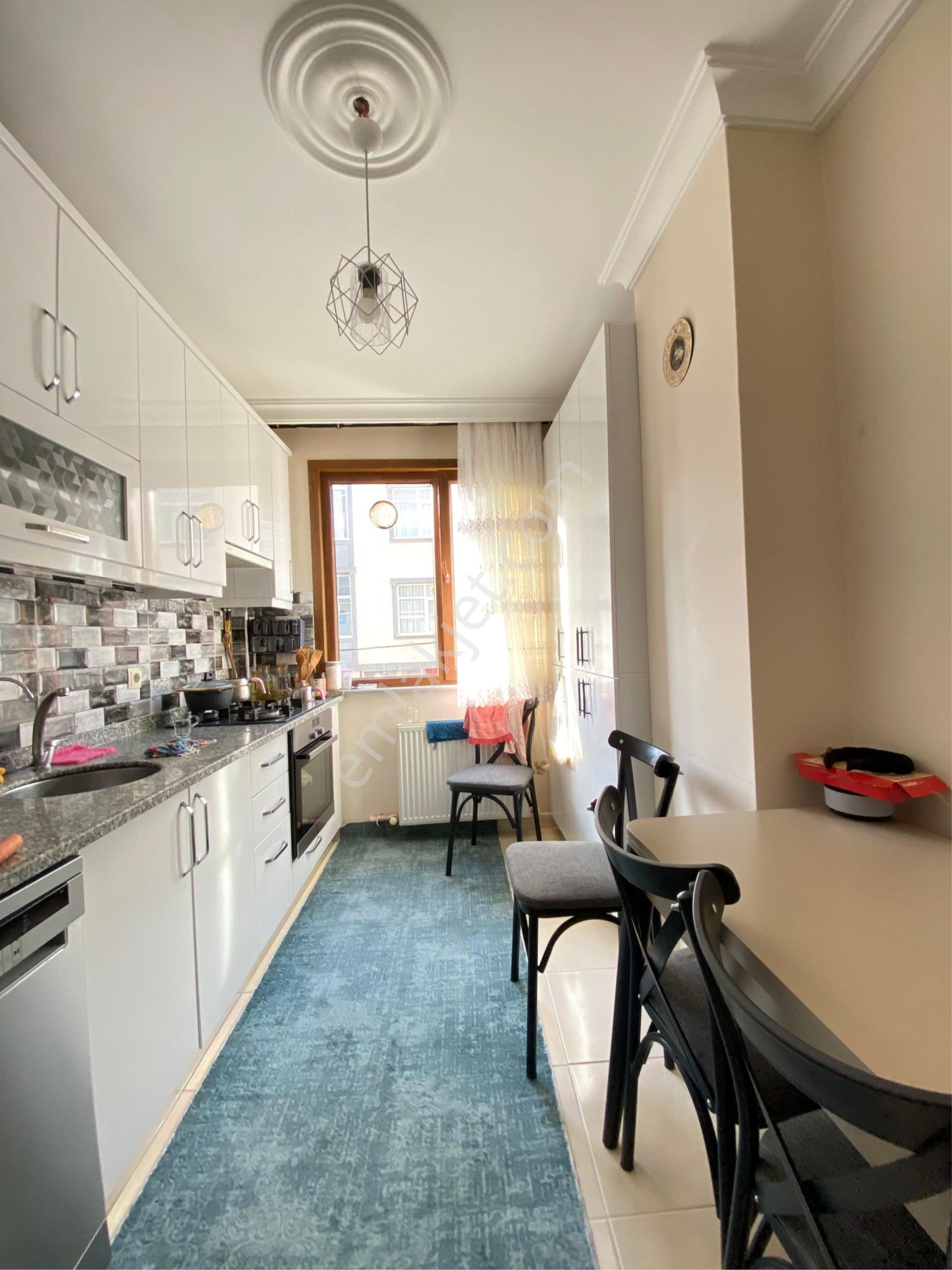 Atabey'den Satılık 2+1 90 M2 Geniş Ara Kat Daire Mevlana Mahallesi - Görsel 7