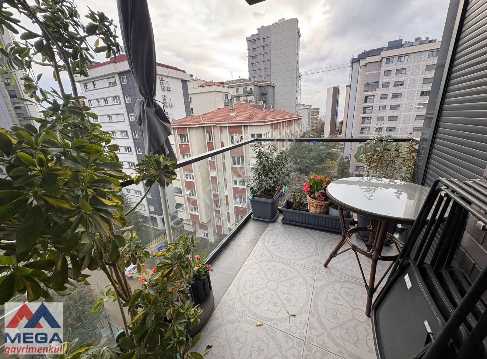 Büyük Kulüp Karşı Sokağında 4+1 Balkonlu Özel Dekarasyonlu - Görsel 21