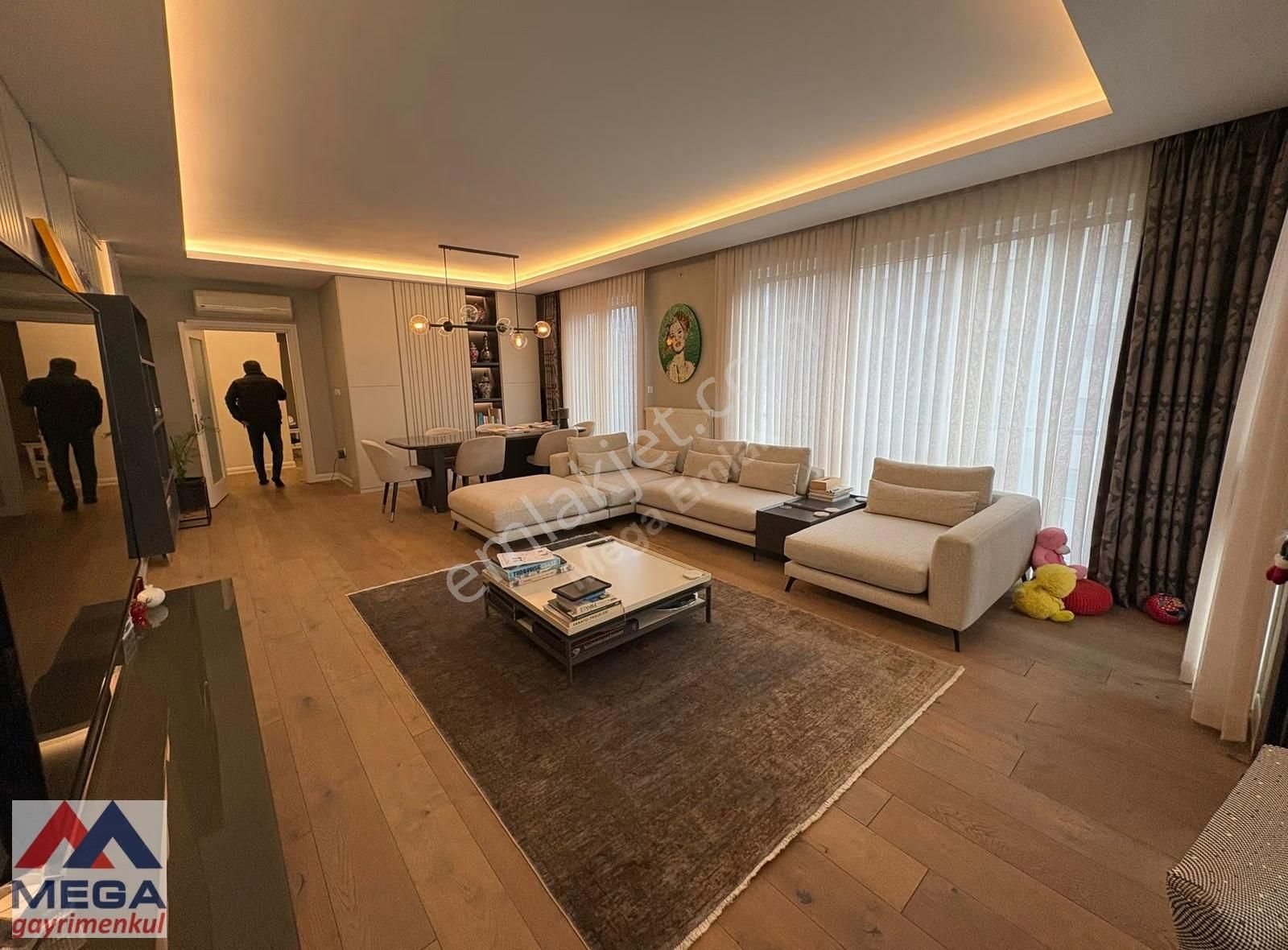 Büyük Kulüp Karşı Sokağında 4+1 Balkonlu Özel Dekarasyonlu - Görsel 26