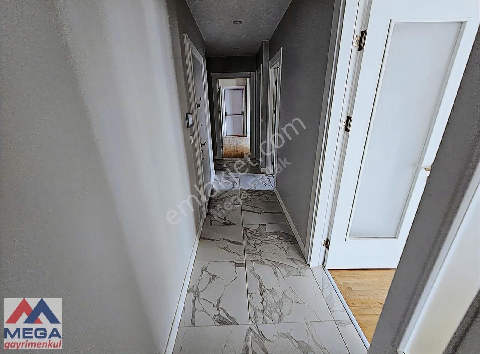 Mega'dan Feneryolunda 105m2 2+1 Balkonlu Eb.banyolu Sıfır Fırsat - Görsel 8