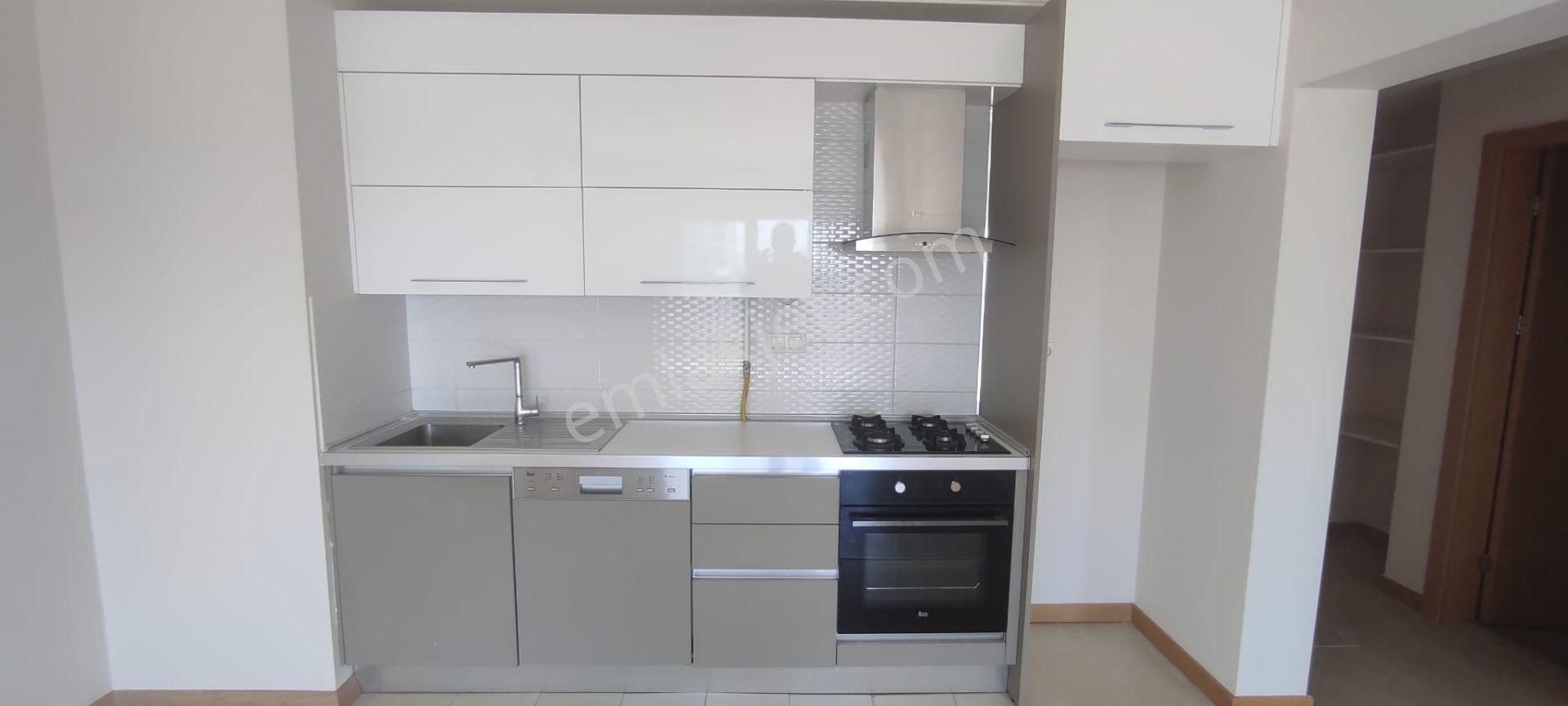 Oyak Buca 2. Etap Konutları'nda Kiralık 1+1 Daire - Görsel 9