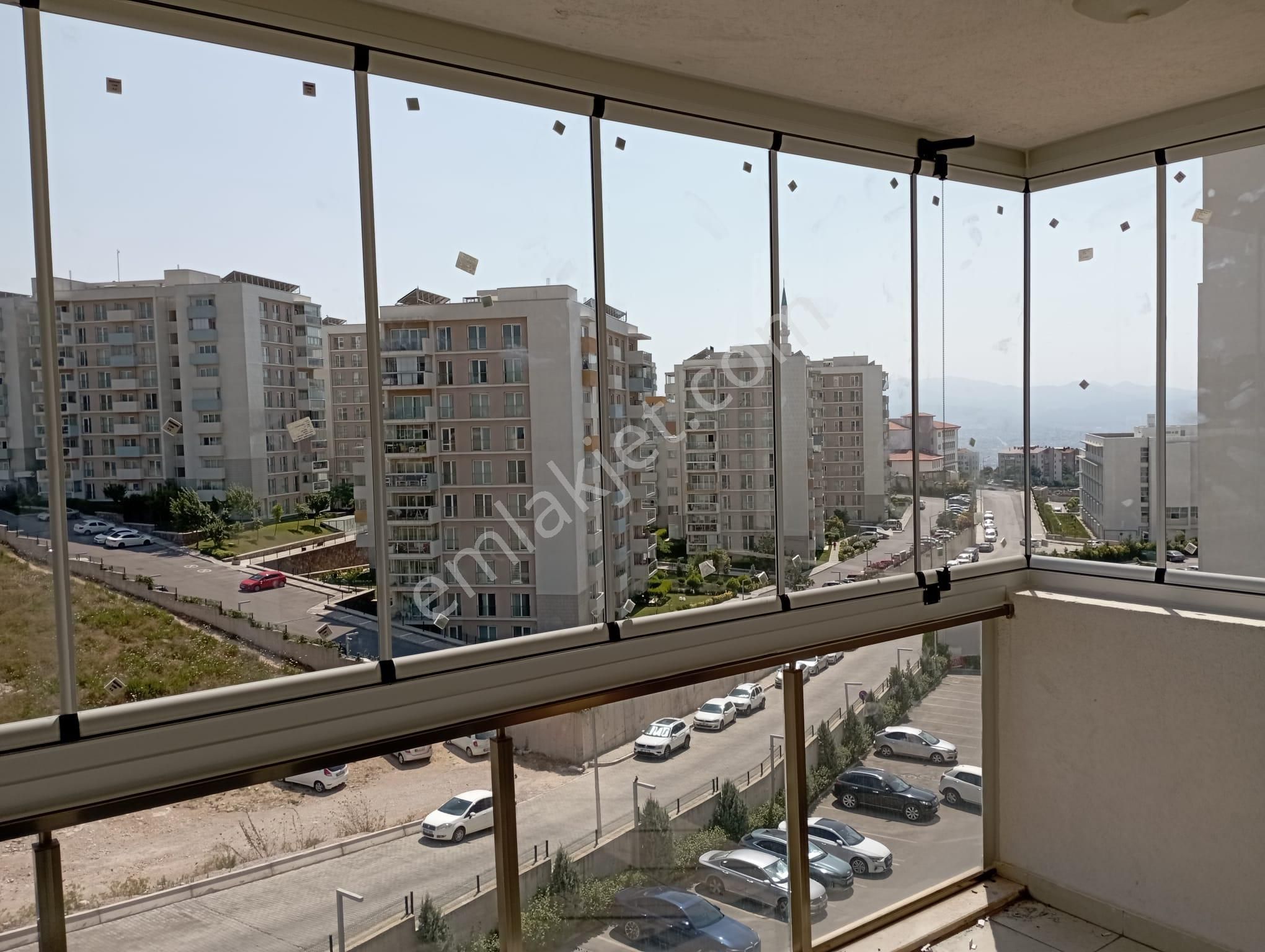 Oyak Buca 2. Etap Konutları'nda Kiralık 1+1 Daire