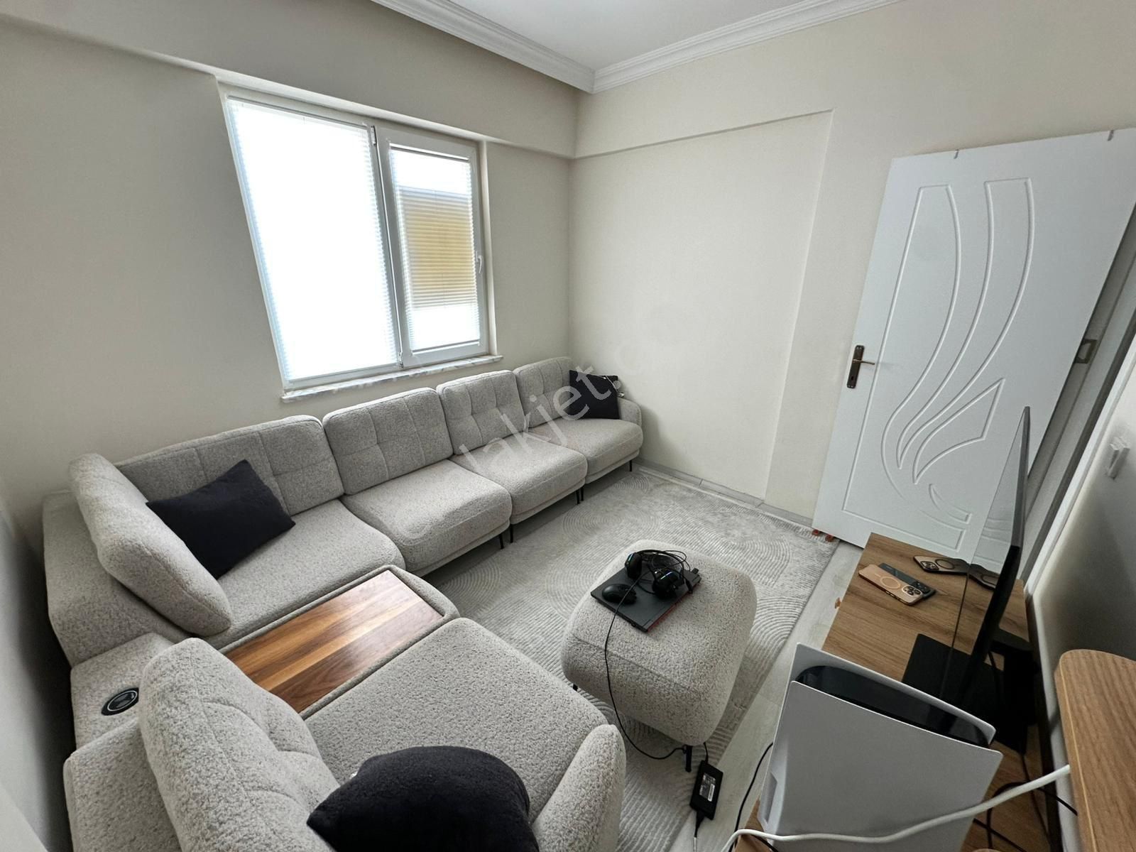 Abdulhamithan Mh Satılık 2+1 Yerden Isıtma Daire - Görsel 10